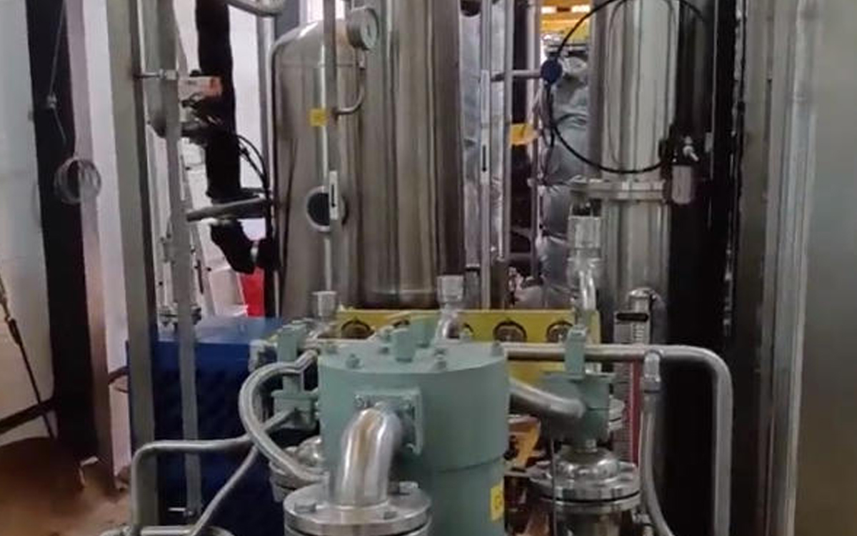 俄罗斯啤酒厂二氧化碳回收设备运行视频现场
